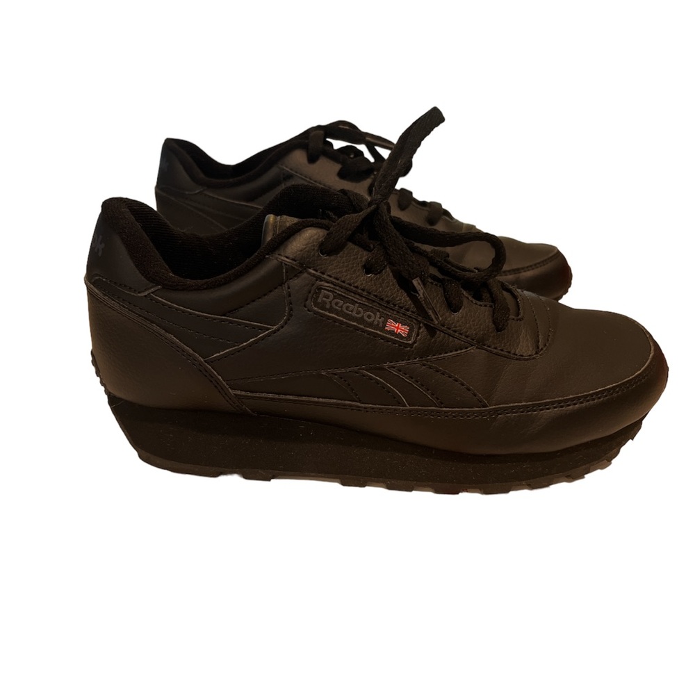Reebok | Women’s Classic Renaissance Sneaker Black size 7.5